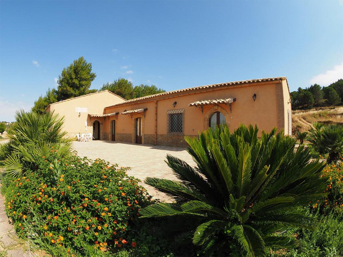 Agriturismo Il Drago Piazza Armerina Exterior foto